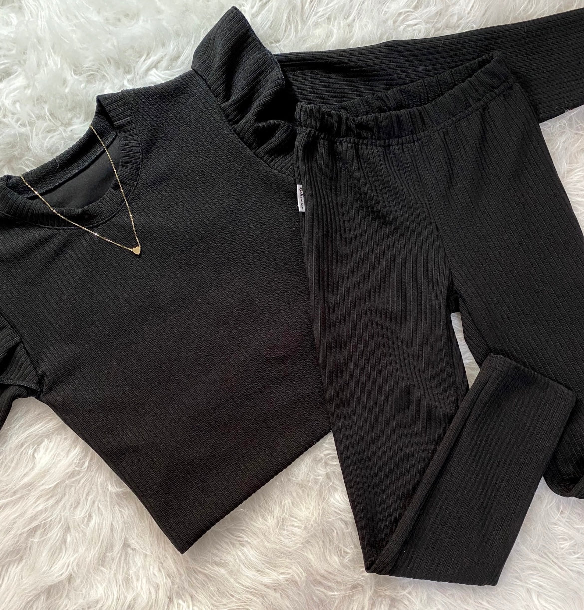 Conjunto Lía Negro